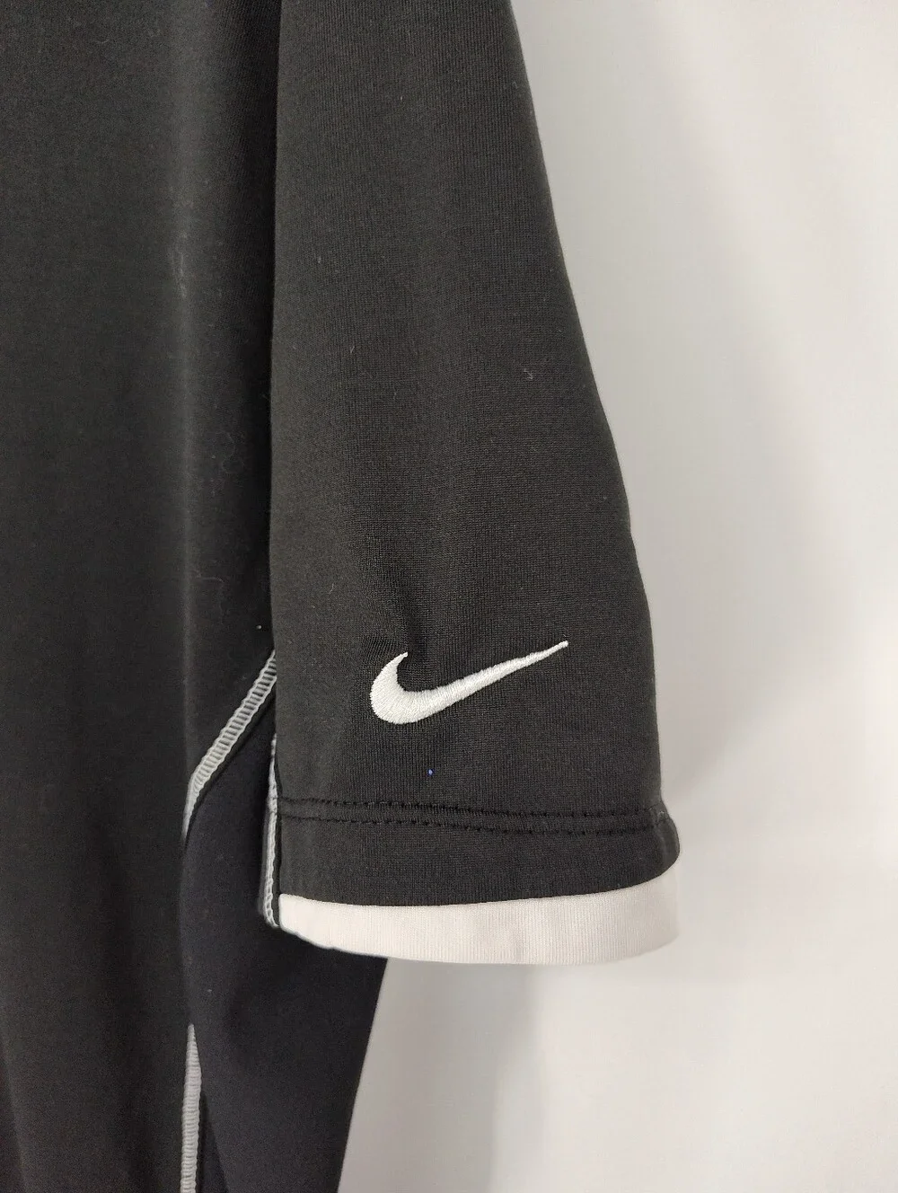 Nike Tour Performance Dri-Fit Men’s Black Polo with White Contrast Trim Size XL